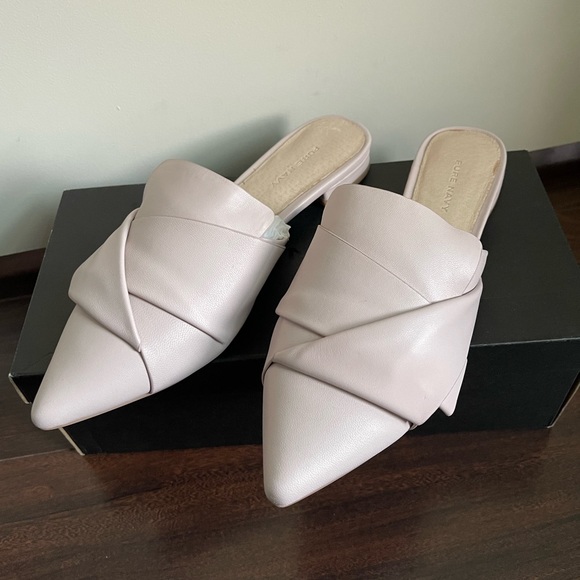 NIB Pure Navy Grace Mules - Picture 3 of 6